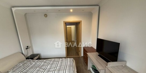 3-комн квартира ул Новгородская,  д. 37