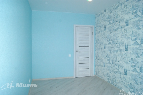 Продажа 3-комн квартиры на вторичном рынке Очаковская ул,  д. 15