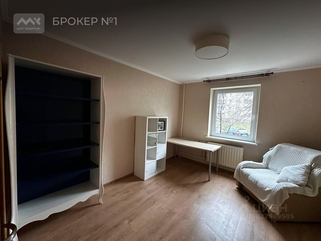 Продажа 3-комн квартиры на вторичном рынке Камышовая улица, 6К1