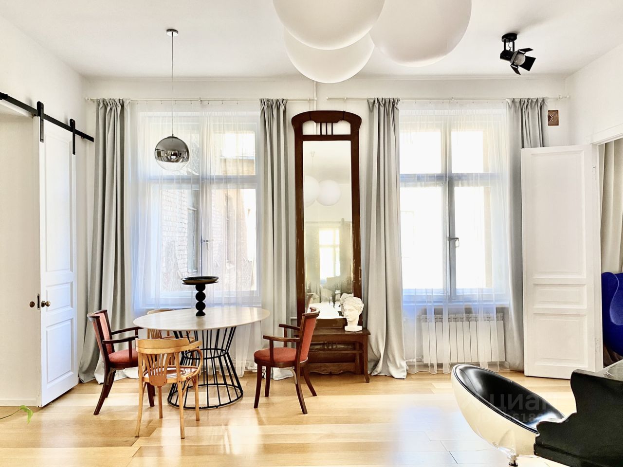 Аренда 2-комн квартиры на вторичном рынке набережная Реки Фонтанки, 54