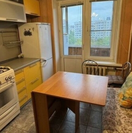 Продажа 3-комн квартиры на вторичном рынке Союзный пр-кт,  д. 6,  к. 1