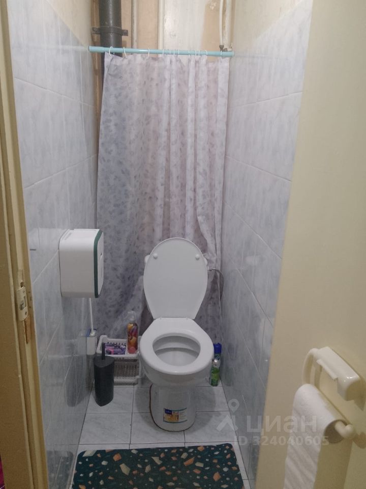 Продажа 2-комн квартиры на вторичном рынке Волосово, улица Красных Командиров, 18