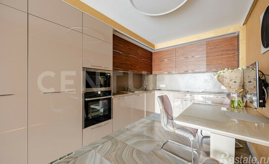 Продажа 2-комн квартиры на вторичном рынке Варшавская ул,  д. 6,  к. 1