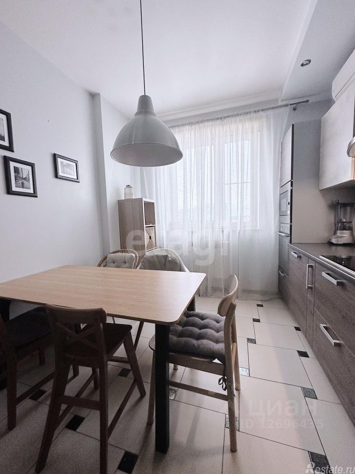 Продажа 2-комн квартиры на вторичном рынке Опалиха, улица Ткацкой Фабрики,  д. 18