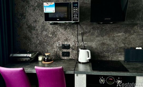 Продажа 1-комн квартиры на вторичном рынке улица Маршала Казакова,  д. 70 к1 с1