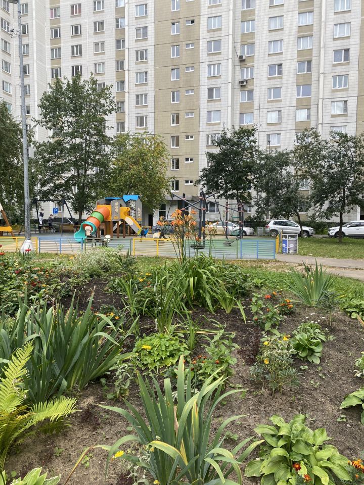 Продажа 2-комн квартиры на вторичном рынке Королев, улица Мичурина, 21