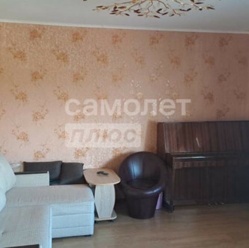 4-комн квартира Сосновый Бор г, Ленинградская ул,  д. 58