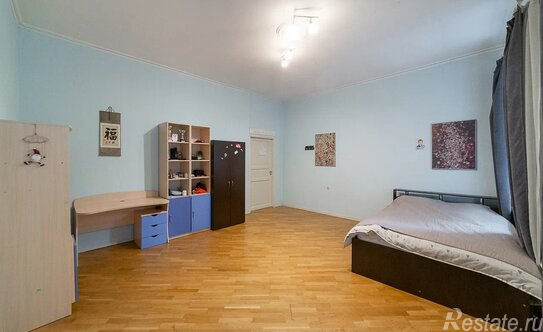 Продажа 4-комн квартиры на вторичном рынке улица Правды,  д. 22