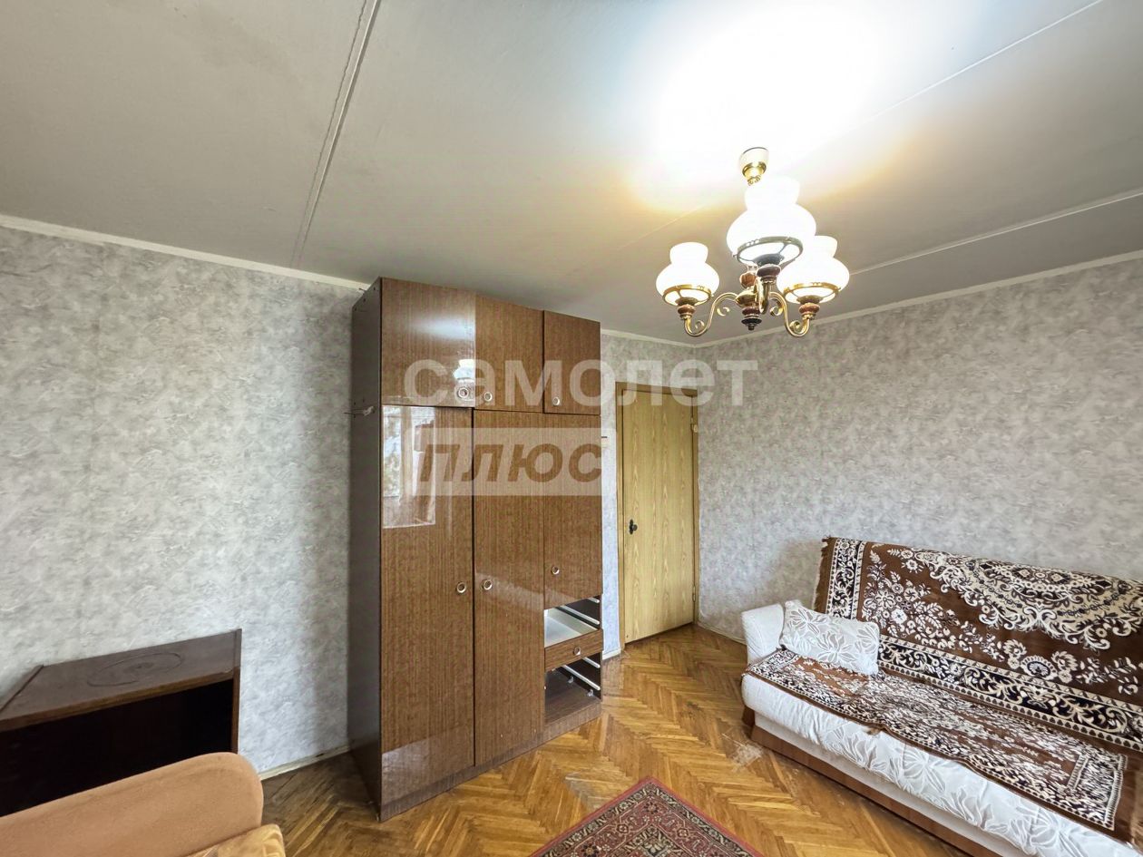 Продажа 2-комн квартиры на вторичном рынке Ялтинская улица, 3