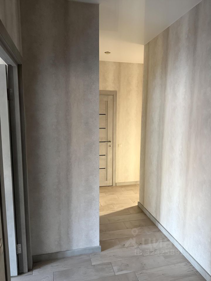 Продажа 2-комн квартиры на вторичном рынке Сабурово пгт, улица Парковая,  д. 27