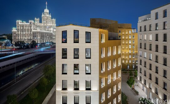 Продажа 3-комн квартиры на вторичном рынке Серебрянический пер,  д. 4/3,  к. 2