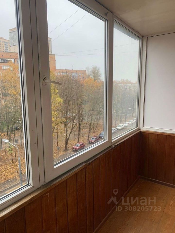 Аренда 3-комн квартиры на вторичном рынке Одинцово, Любы Новоселовой бульвар, 2А