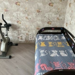 Продажа 1-комн квартиры на вторичном рынке Детская, Школьная улица,  д. 1