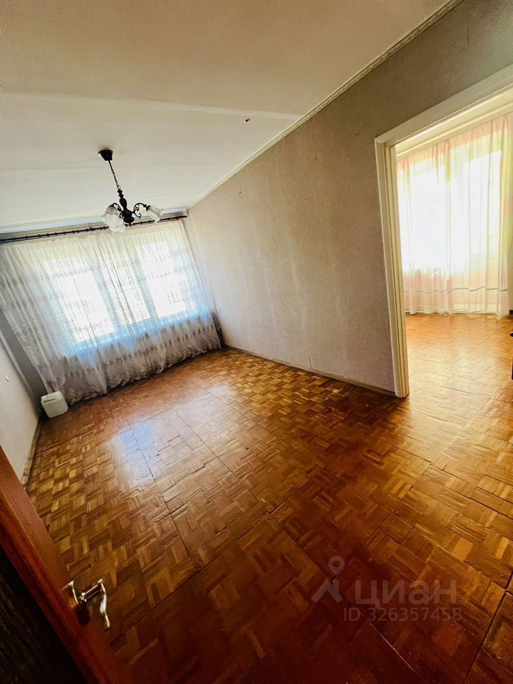 Продажа 3-комн квартиры на вторичном рынке с. Братовщина, улица Огородная, 24