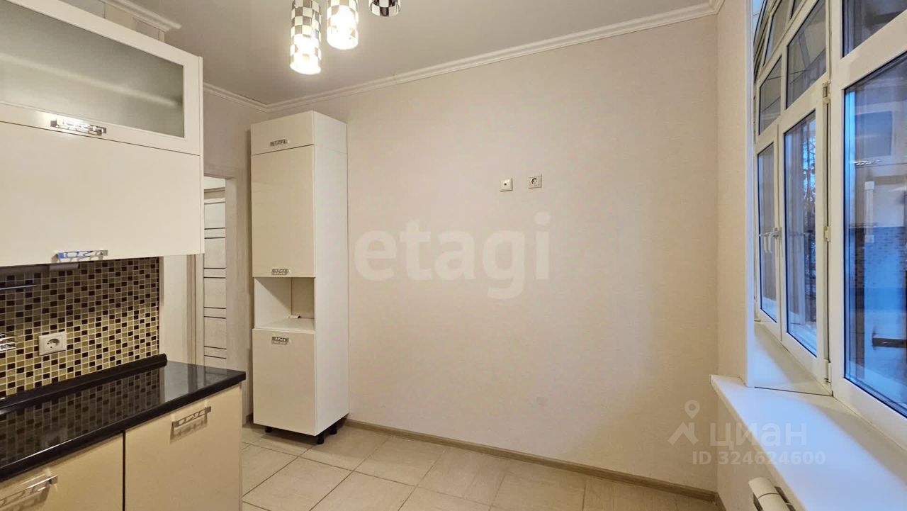 Продажа 2-комн квартиры на вторичном рынке Опалиха мкр, улица Дежнева, 11