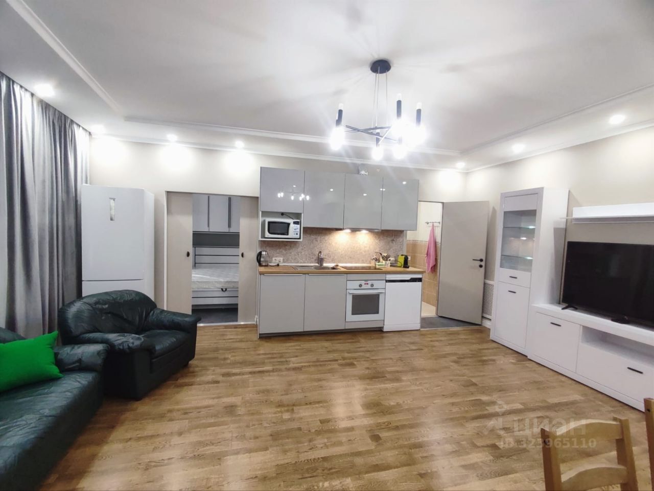 Продажа 2-комн квартиры на вторичном рынке переулок Плотников, 20/21