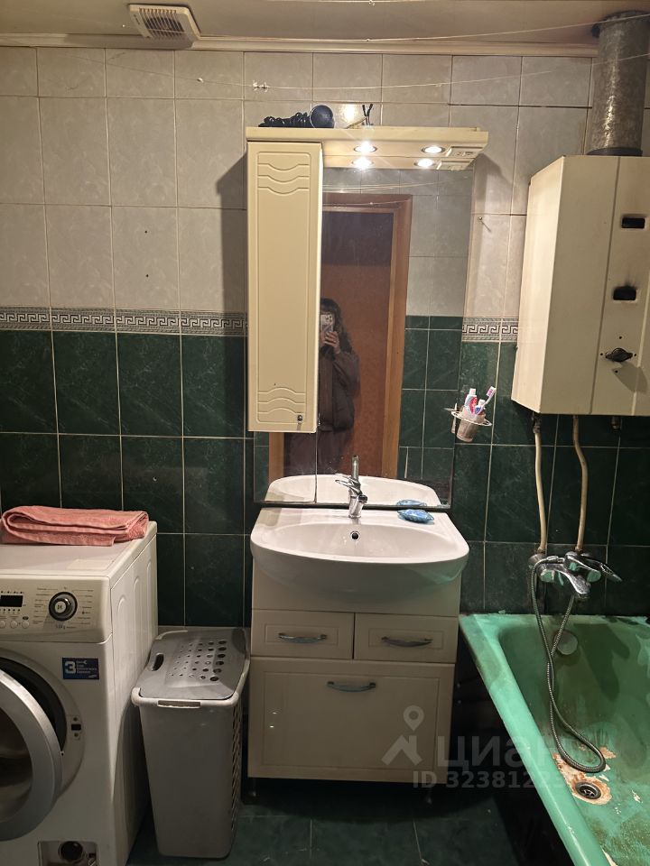 Продажа 2-комн квартиры на вторичном рынке Наличная улица, 37К2