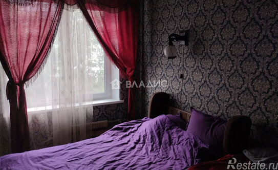 Продажа 2-комн квартиры на вторичном рынке ул Изумрудная,  д. 20