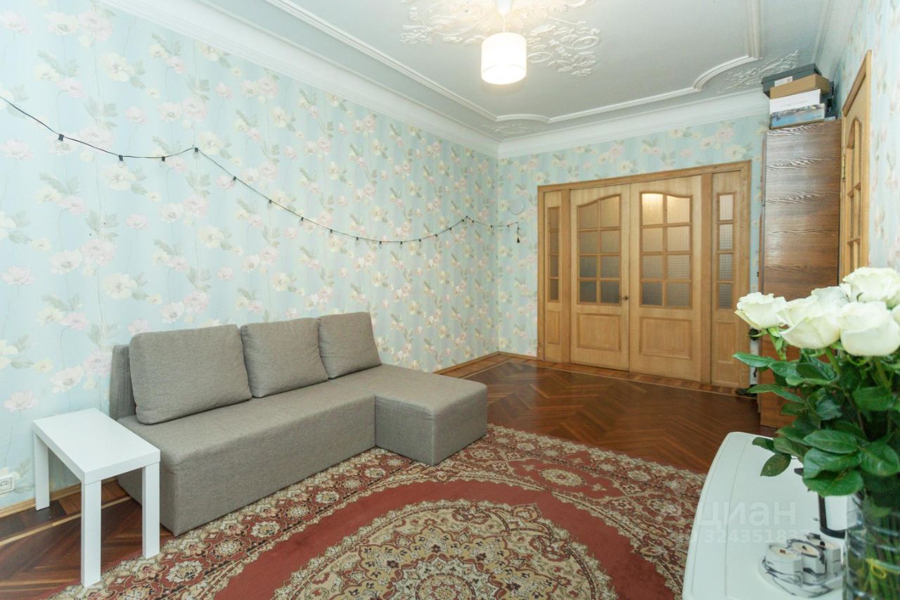 Продажа 4-комн квартиры на вторичном рынке Таллинская улица, 12/18