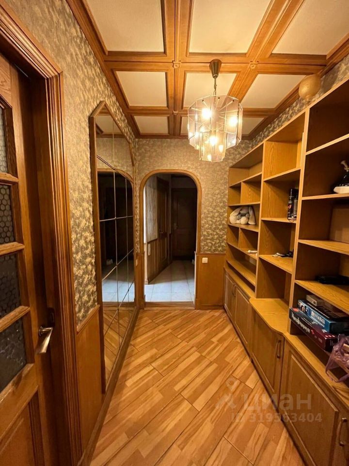 Продажа 3-комн квартиры на вторичном рынке Белградская улица, 6К1