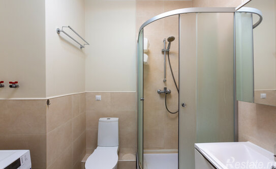 Продажа 1-комн квартиры на вторичном рынке Ореховый б-р,  д. 24,  к. 4