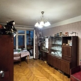Продажа 1-комн квартиры на вторичном рынке Космонавтов пр-кт,  д. 52 к4