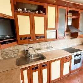 Продажа 2-комн квартиры на вторичном рынке улица Генерала Симоняка,  д. 14