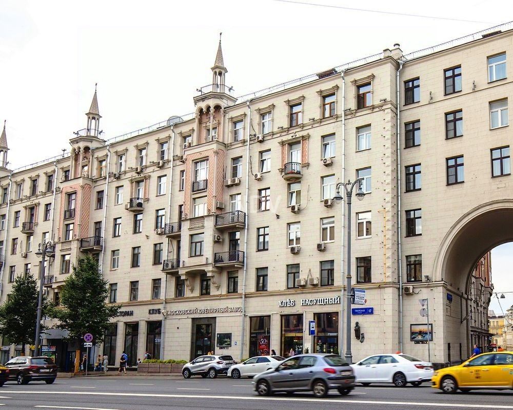 Продажа 2-комн квартиры на вторичном рынке Тверская улица, 17