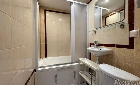 Продажа 2-комн квартиры на вторичном рынке переулок Расковой,  д. 17