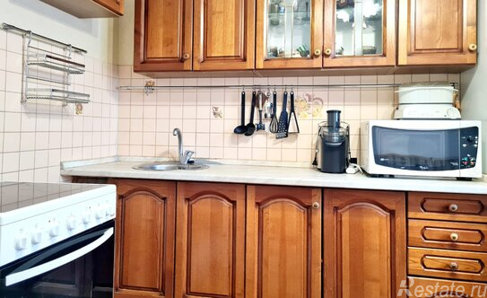 Продажа 2-комн квартиры на вторичном рынке ул Адмирала Лазарева,  д. 8