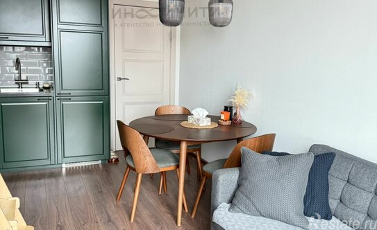 Продажа 3-комн квартиры на вторичном рынке Пяловская улица