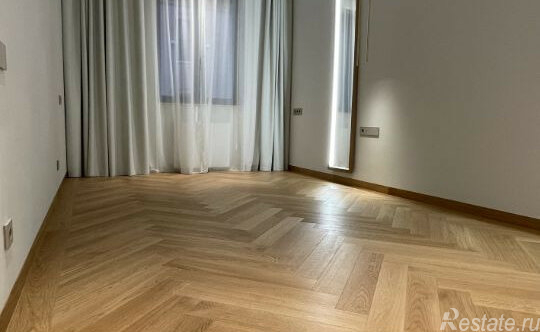 Продажа 5-комн квартиры на вторичном рынке Болотная улица