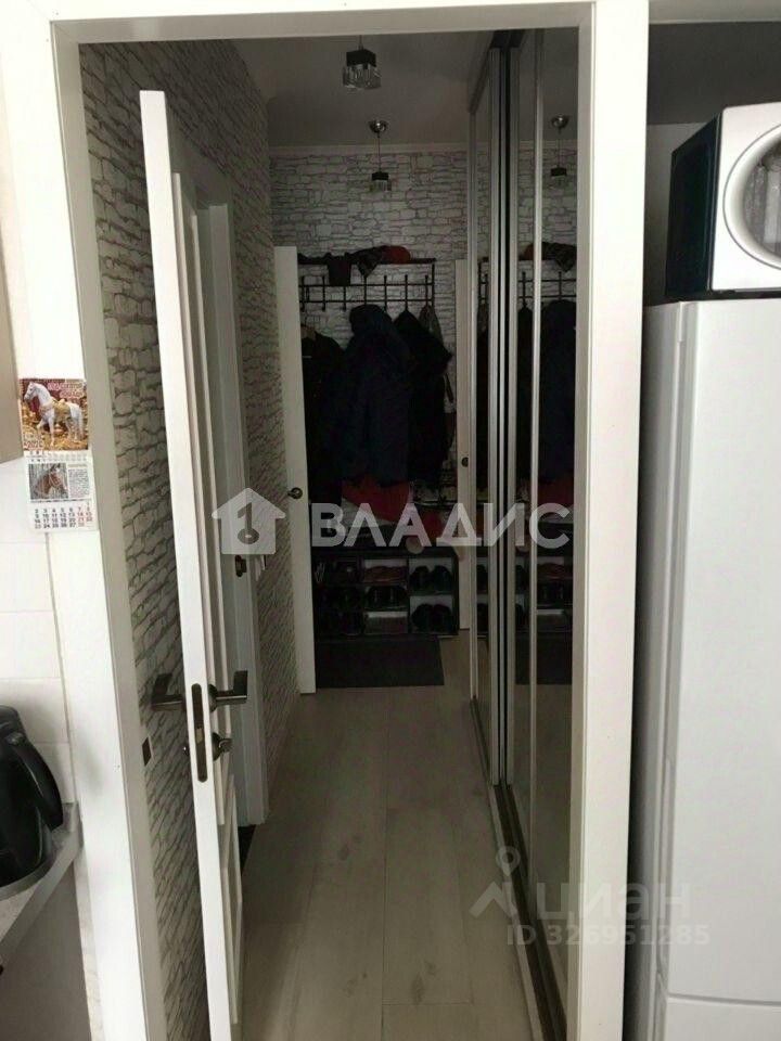 Продажа 2-комн квартиры на вторичном рынке улица Бестужевых, 25А