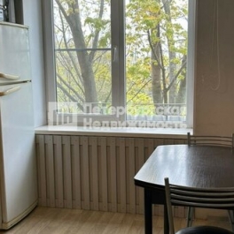 Продажа 1-комн квартиры на вторичном рынке Белградская улица,  д. 16