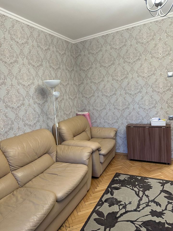 Продажа 2-комн квартиры на вторичном рынке Большая Серпуховская улица, 62