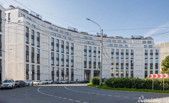 Продажа 3-комн квартиры на вторичном рынке Петровский пр-кт,  д. 28,  к. 1 стр 1