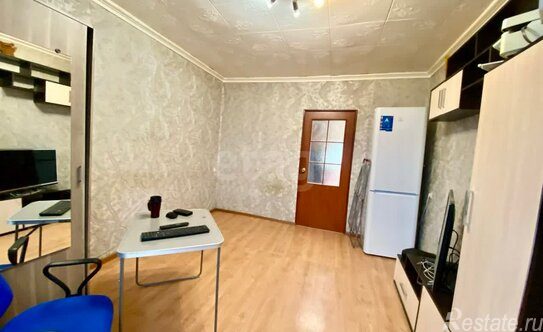 Продажа 1-комн квартиры на вторичном рынке Серпухов, Российская улица,  д. 40