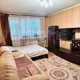 Продажа 2-комн квартиры на вторичном рынке Донецкая улица,  д. 4