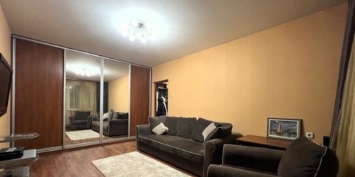 2-комн квартира ул Раменки,  д. 8,  к. 1