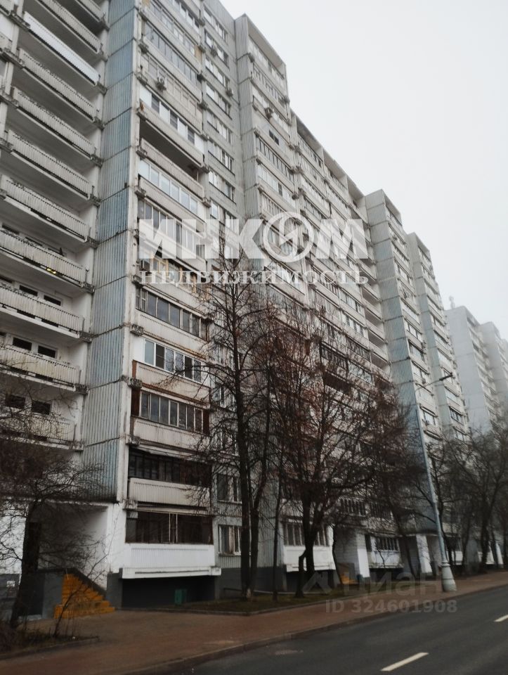 Продажа 2-комн квартиры на вторичном рынке улица Богданова, 54
