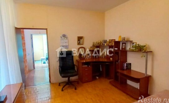 Продажа 2-комн квартиры на вторичном рынке Малый ПС пр-кт,  д. 42