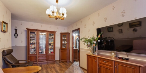 3-комн квартира ул Лазо,  д. 8,  к. 1