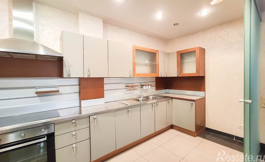 Продажа 5-комн квартиры на вторичном рынке ул Тверская,  д. 28,  к. 2