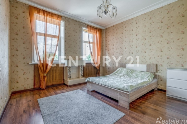 Продажа 3-комн квартиры на вторичном рынке Воротниковский пер,  д. 11к1