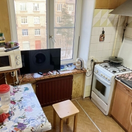 Продажа 3-комн квартиры на вторичном рынке Васи Алексеева ул. ,  д. 15