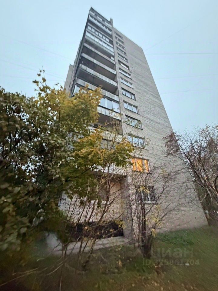 Продажа 1-комн квартиры на вторичном рынке улица Жака Дюкло, 10