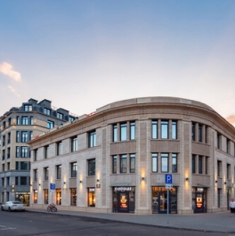 Продажа 1-комн квартиры на вторичном рынке наб Реки Карповки,  д. 39,  к. 2