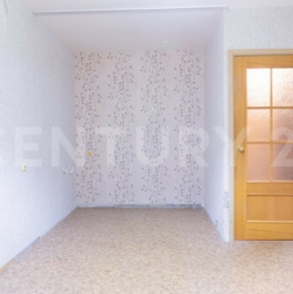 Продажа 1-комн квартиры на вторичном рынке улица Маршала Захарова,  д. 62 к1