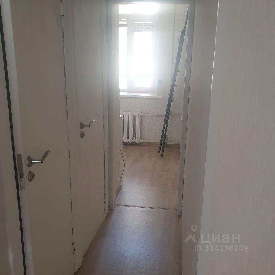 Продажа 2-комн квартиры на вторичном рынке проспект Малый Петроградской стороны, 57