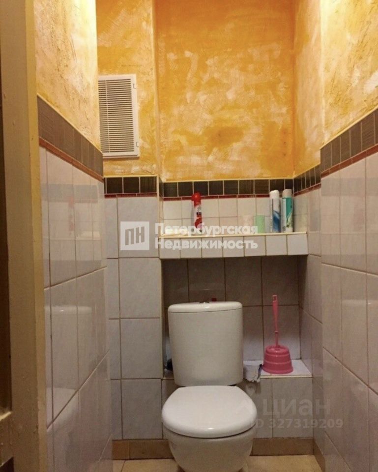 Продажа комнаты Моховая улица, 28
